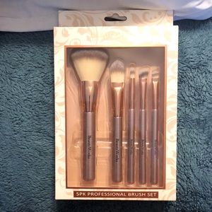 NIB- Beauty works NYC Professional 5pc Pink Brush Set